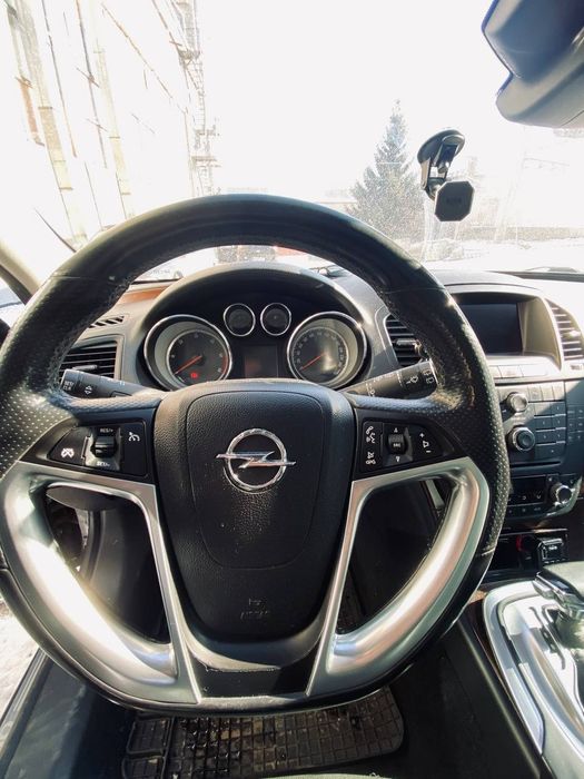 Opel insignia 2.0 дизель