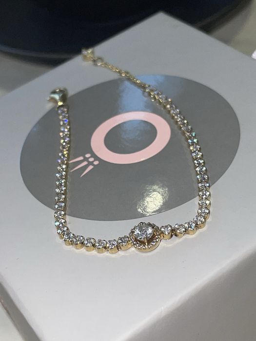 Золотий браслет Pandora