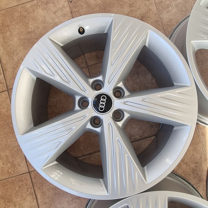 Диски Audi R19 5x112 8j ET45 ЦО66.5 оригінал