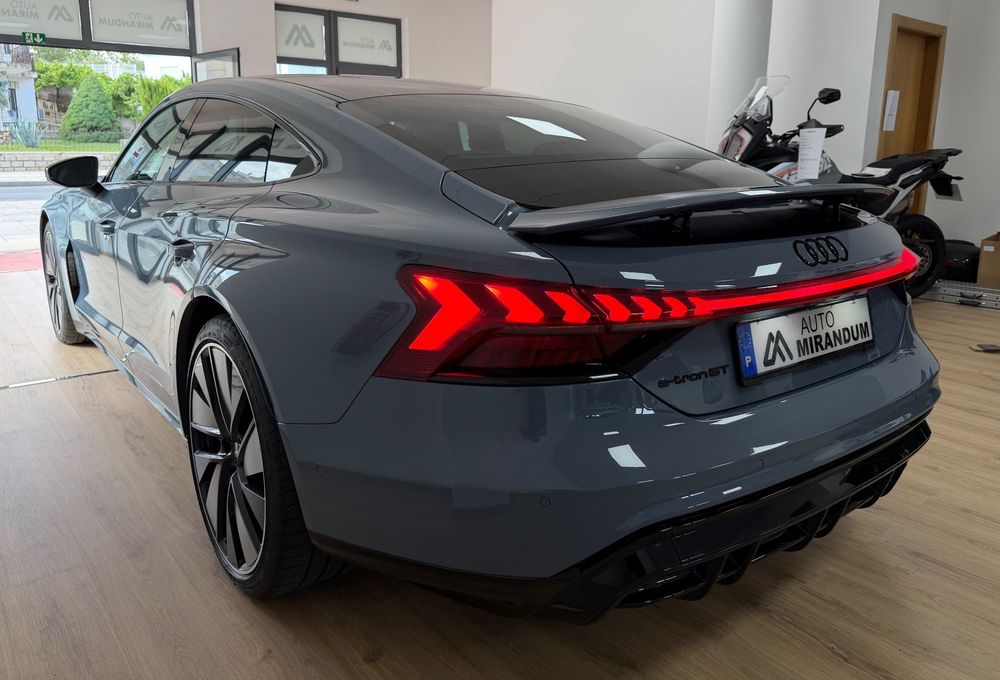 Audi e-tron GT quattro519513683034132485