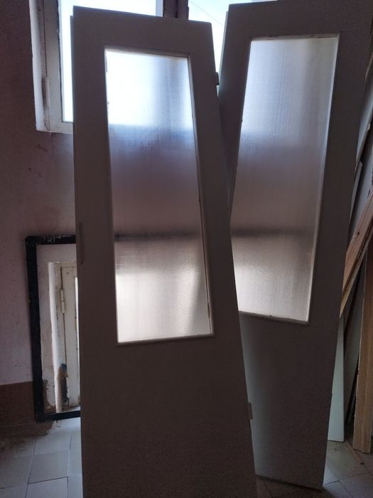 Двері міжкімнатні Польша з завісами.