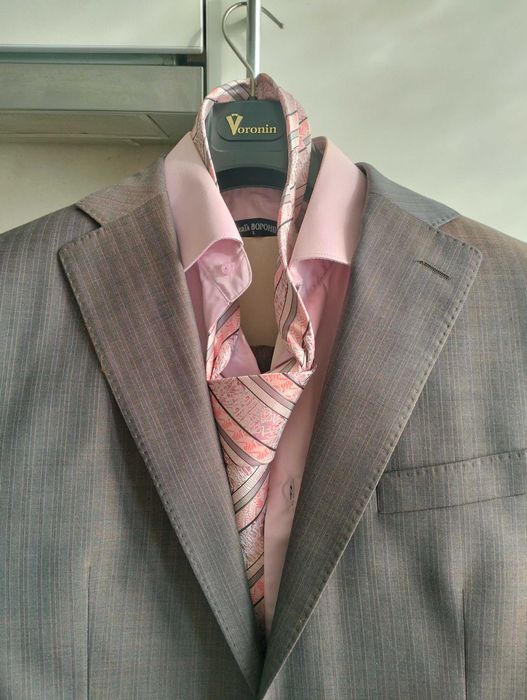 Продам мужской костюм двойка Михаил Воронин абсолютно новый комплект