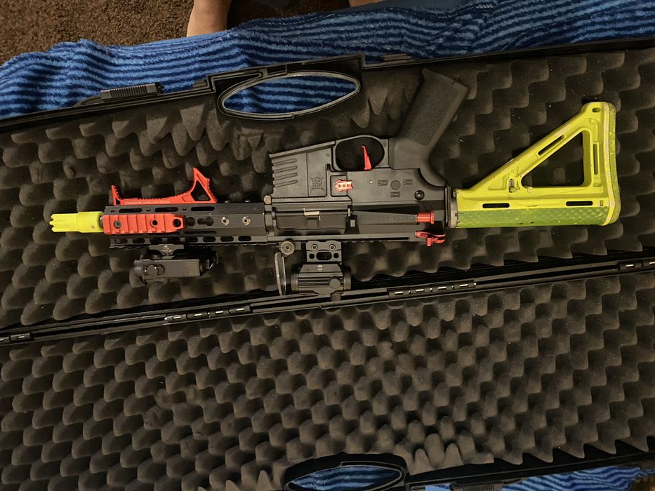 Airsoft / arma eletrica como nova