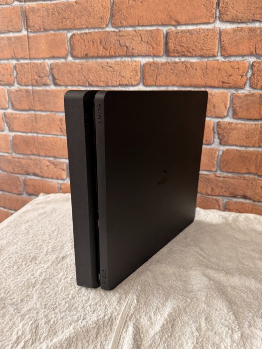 PS4 1TB como nova