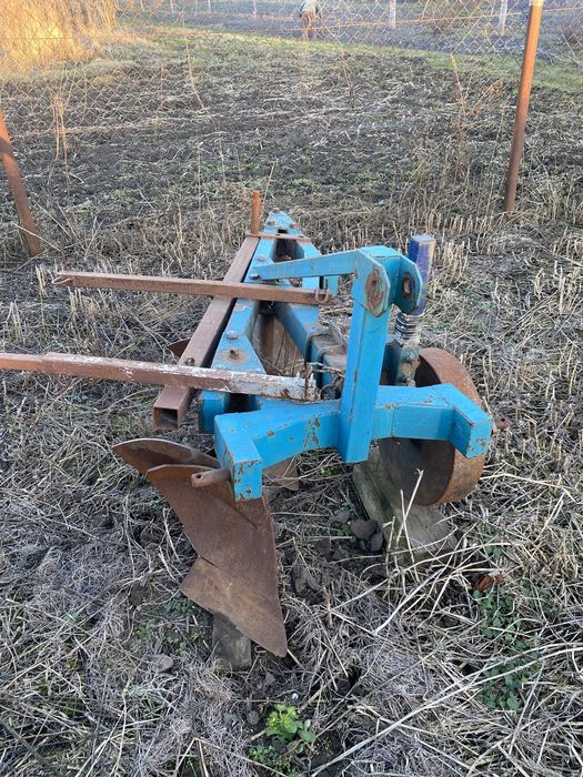 Плуг польський на МТЗ ЮМЗ Т-40
