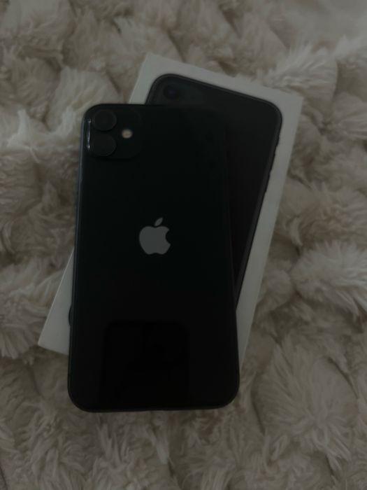 Czarny Iphone 11