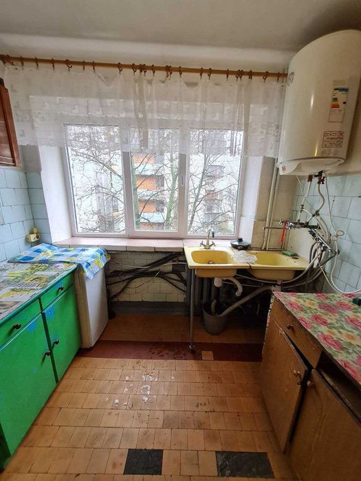 Продам 2 кімн. МАЛОСІМЕЙКУ на Молодіжному. 7500