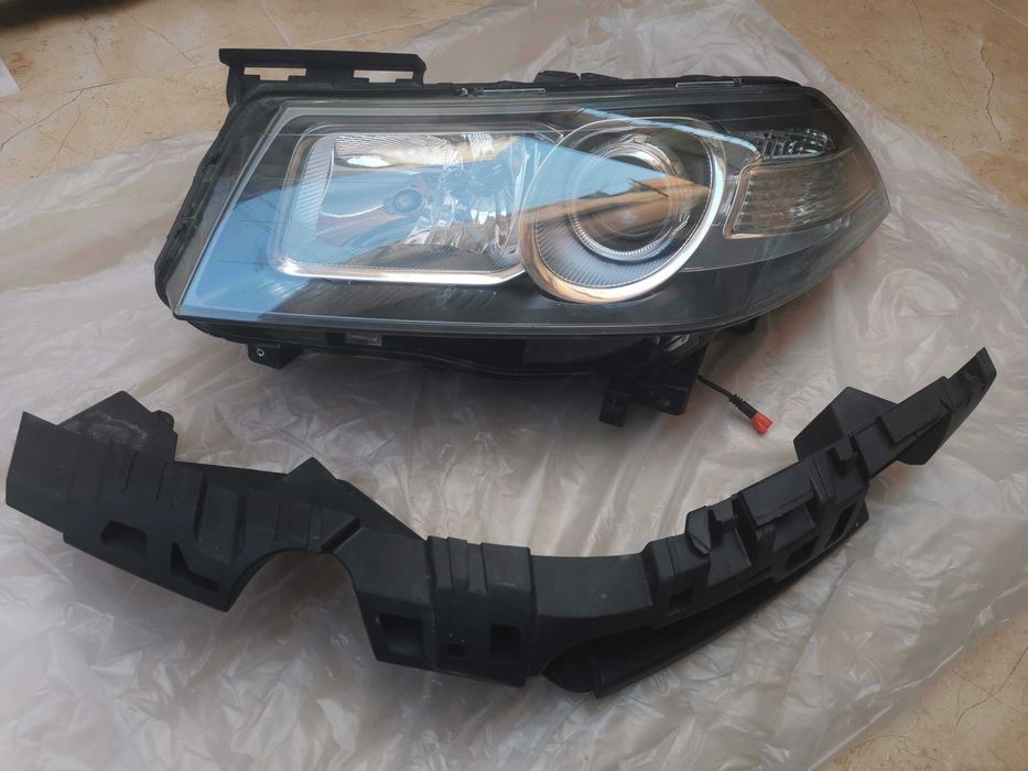 ótica  Valeo Xenon Renault Megane II fase 2