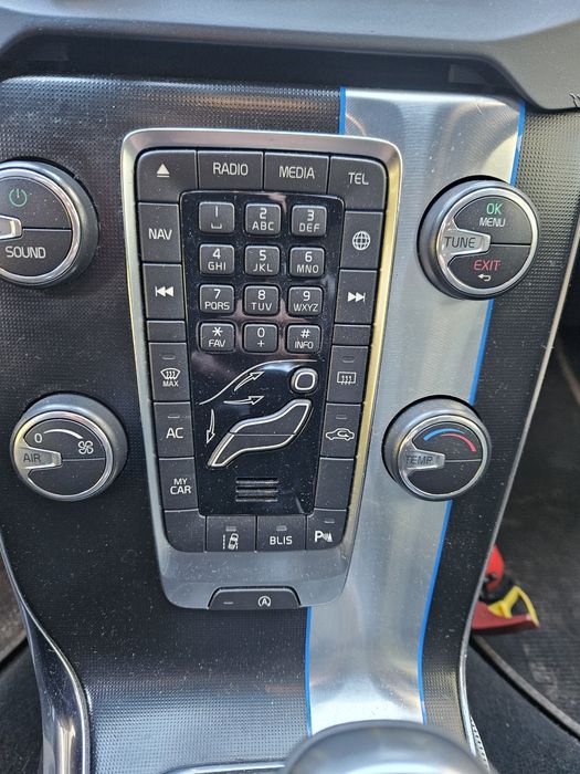 Volvo V40 D2 2.0D 120KM