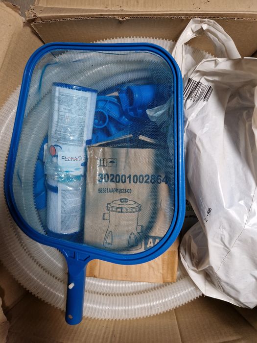 Com ofertas Piscina BESTWAY 4x2.11 metros usada 1 vez.