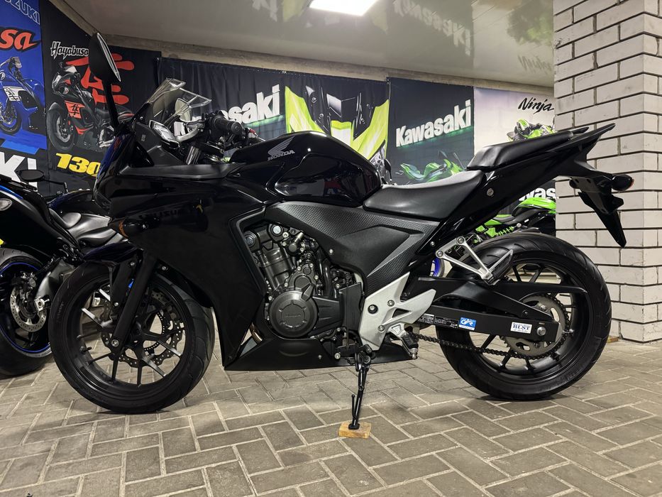 Японский мотоцикл Honda CBR400R ABS