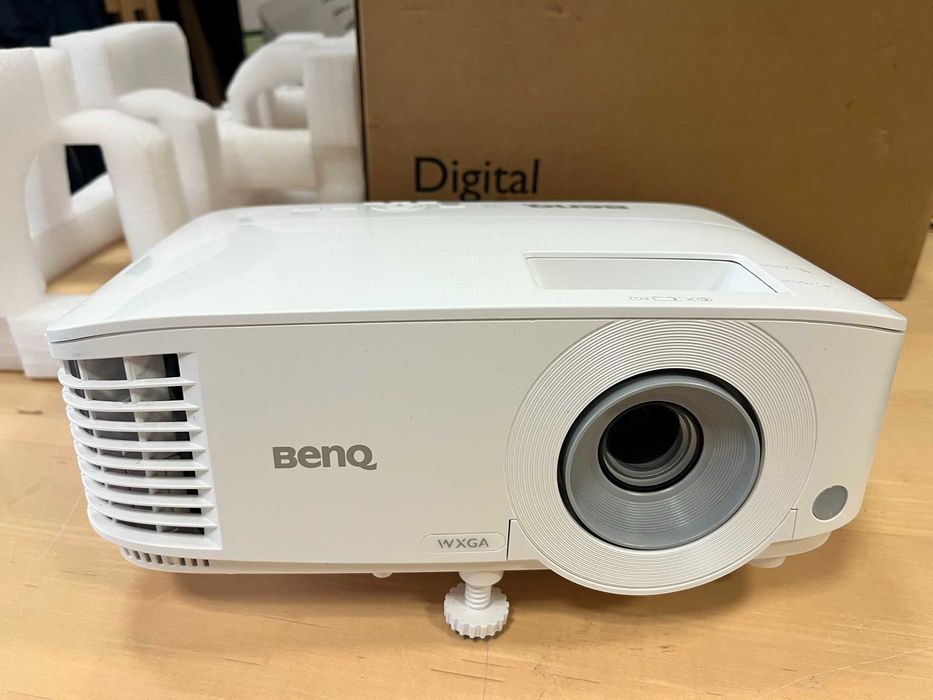 Projektor rzutnik Benq MW560 - mało używany