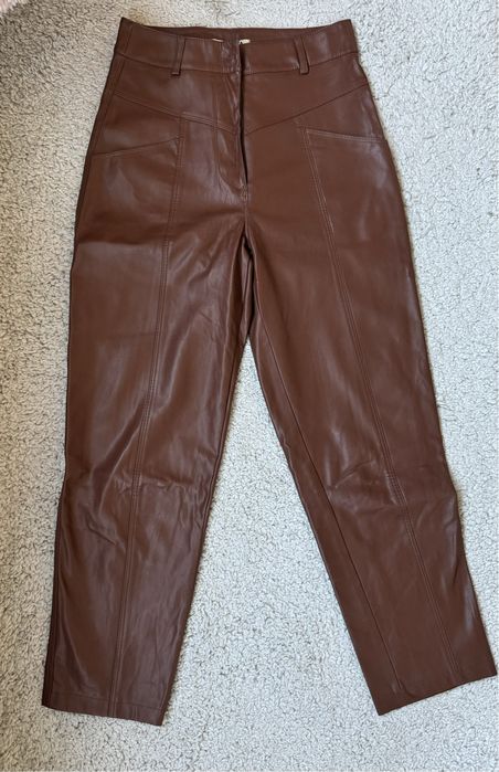 Коричневі брюки з екошкіри