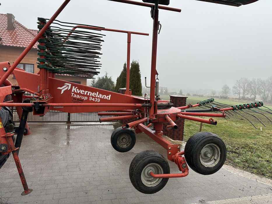 Zgrabiarka karuzelowa kverneland 4m nie (fella,kuhn,sipma samasz lely)