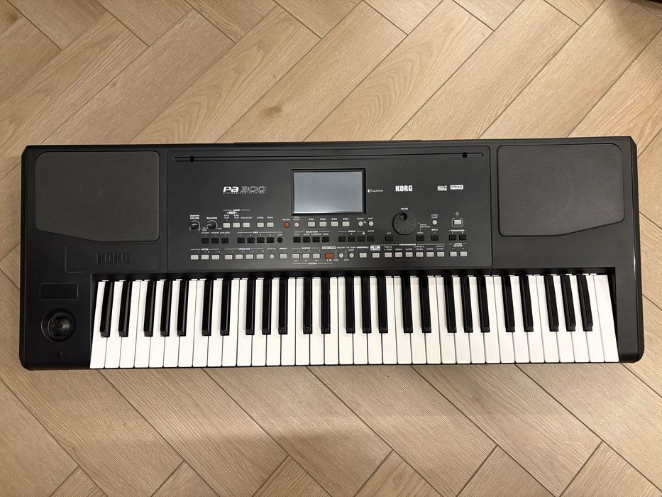 Profesjonalny Keyboard Korg Pa 300