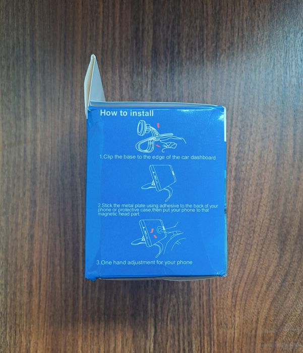 Universal car dashboard mobile phone holder - New and packaged64584971398147122