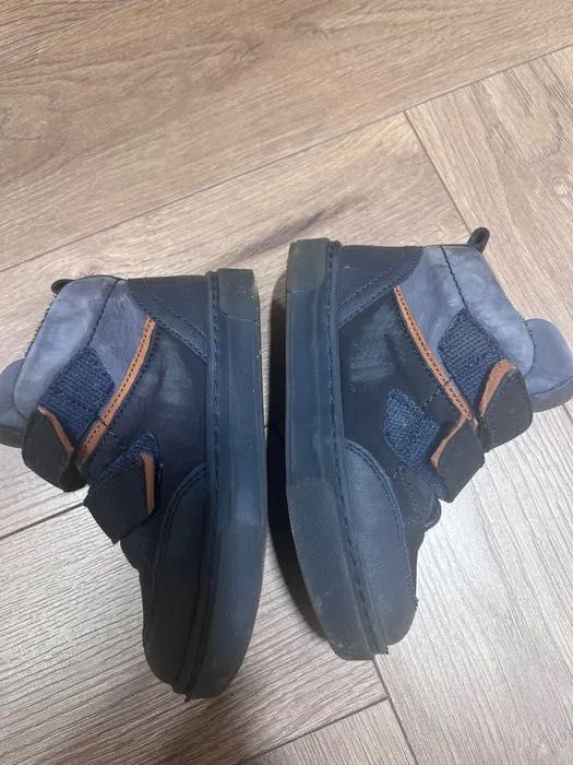 Черевики весняні р.25 нові, шкіряні Lasocki