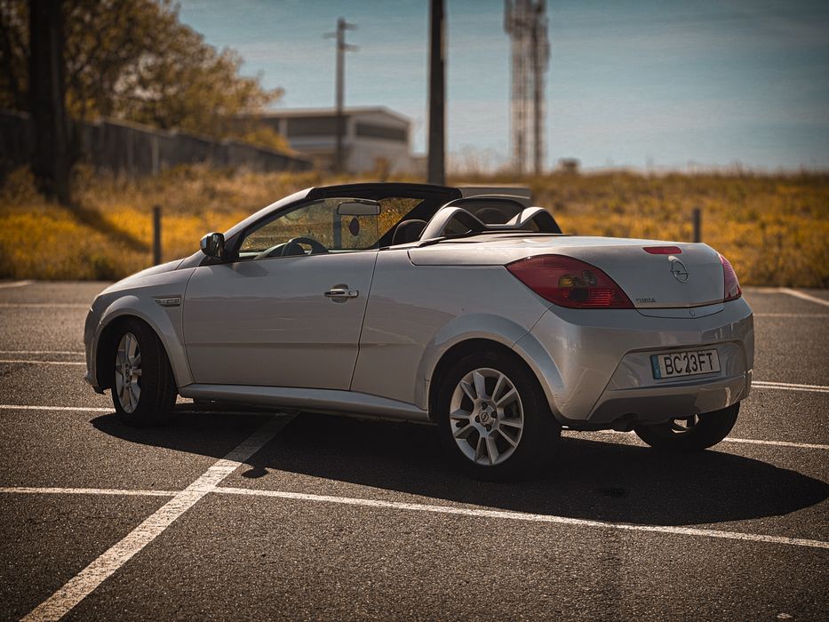 Opel Tigra TwinTop 1.4i 90cv — 180.000 km — 2005