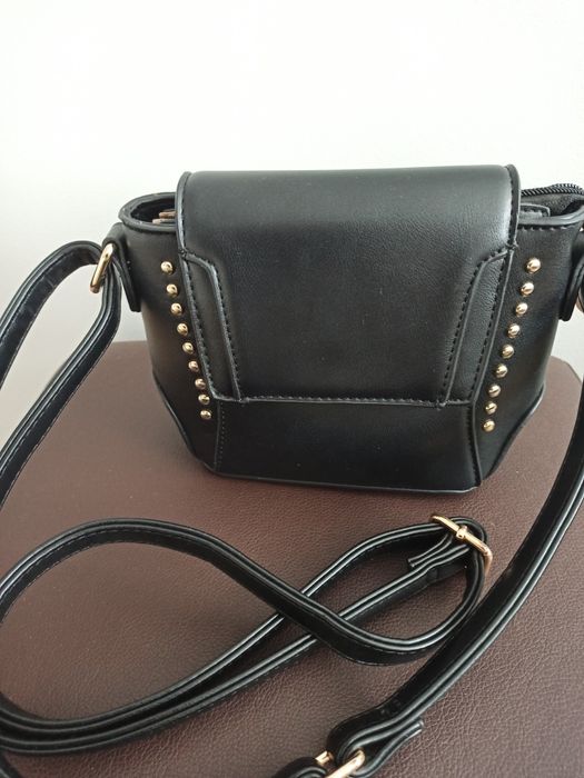 Torebka mała na ramię czarna