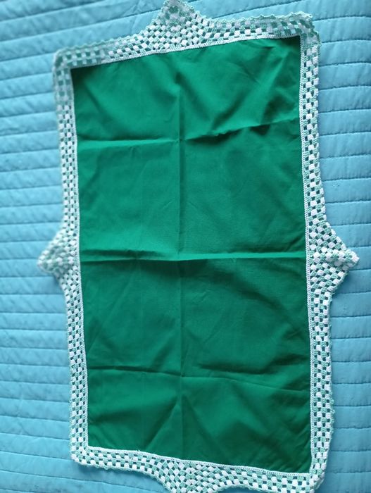 Pano com rebordo em crochê