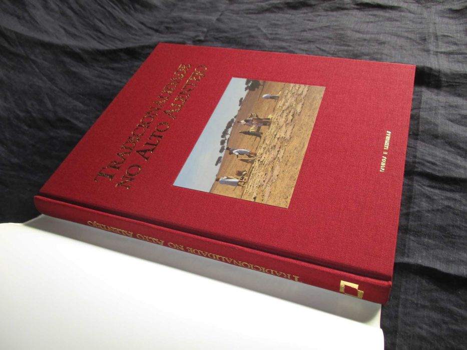 Livro Tradicionalidade no Alto Alentejo Percursos