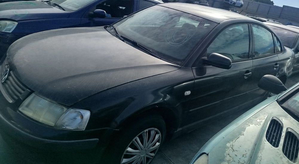 Para peças VOLKSWAGEN Passat (3B2)