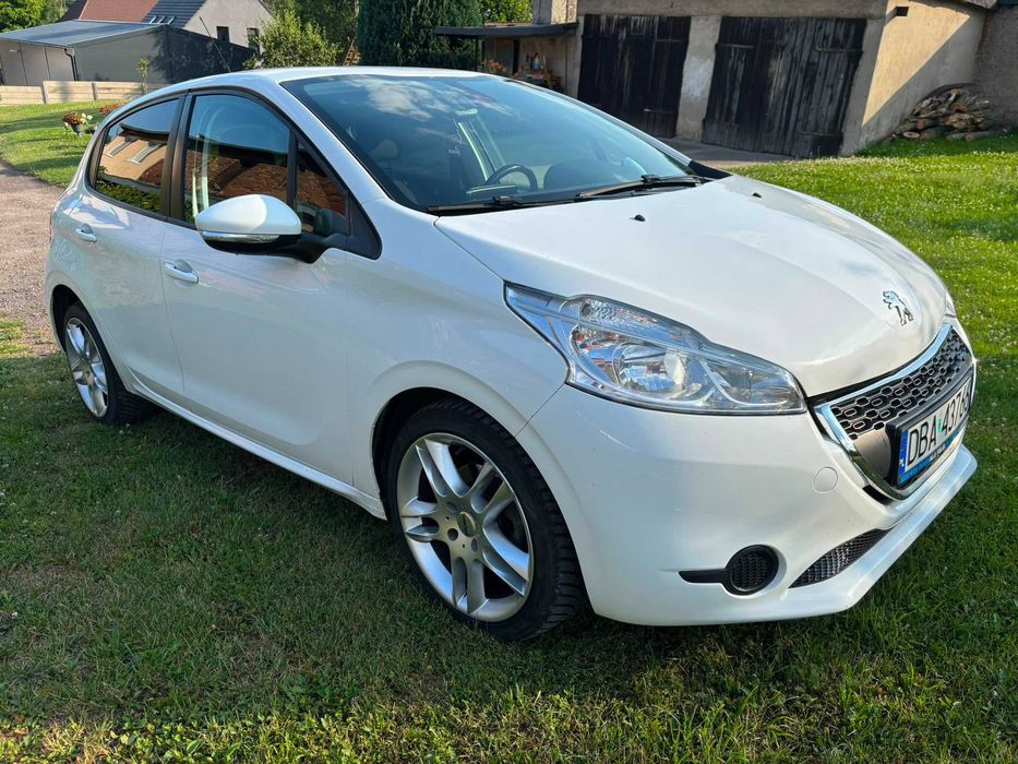 Peugeot 208 1.6 hdi