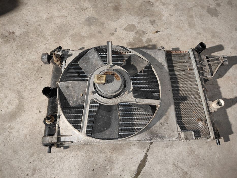 Opel Calibra 2.0 chłodnica wody + wentylator 90.461.280 i inne