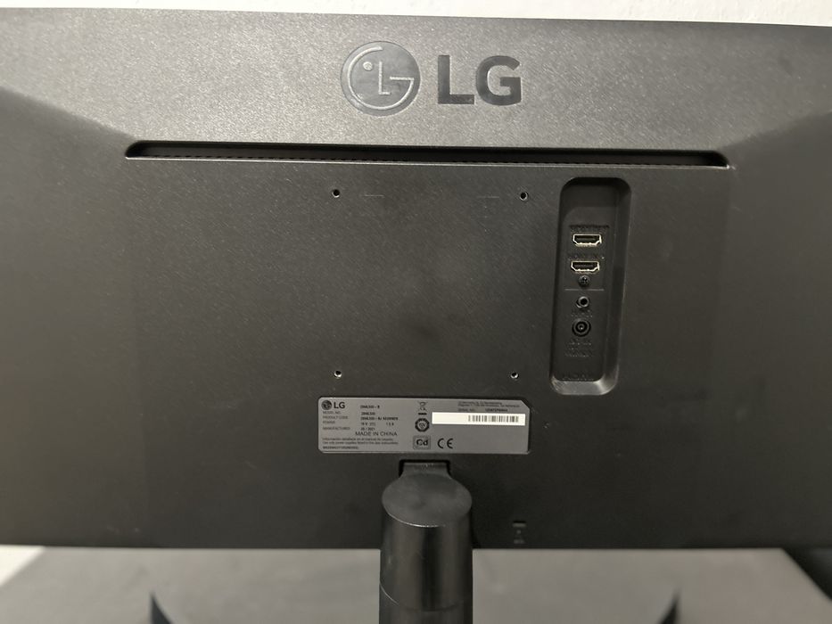 Monitor LG 29” UltraWide IPS 29WL500-B – Excelente Estado