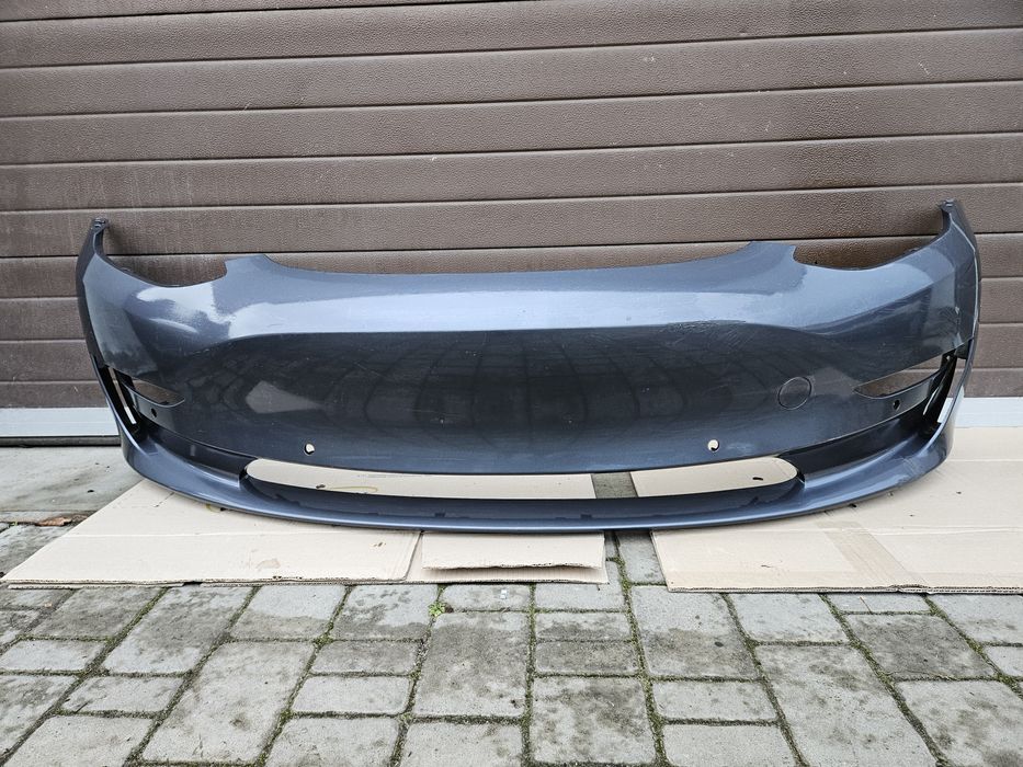 Бампер передній Tesla Model 3 2017-2023р.