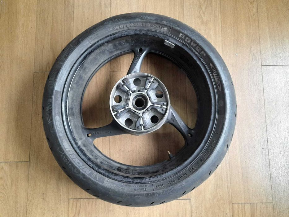 Jante Traseira Tubless C/Pneu OEM SUZUKI GSXR 6 0 0   7 5 0 2 0 1 0