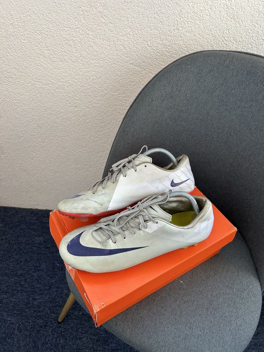 Бутси Nike Mercurial 2011