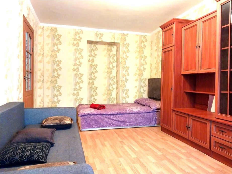 2-кім. Район "Бруклін", Парк, лікарня СБУ. Подобово. Ціна доби.