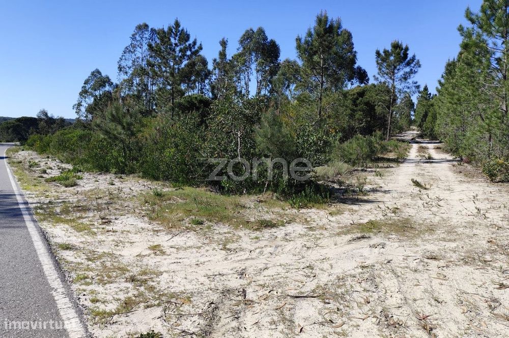 Terreno urbano em Melides