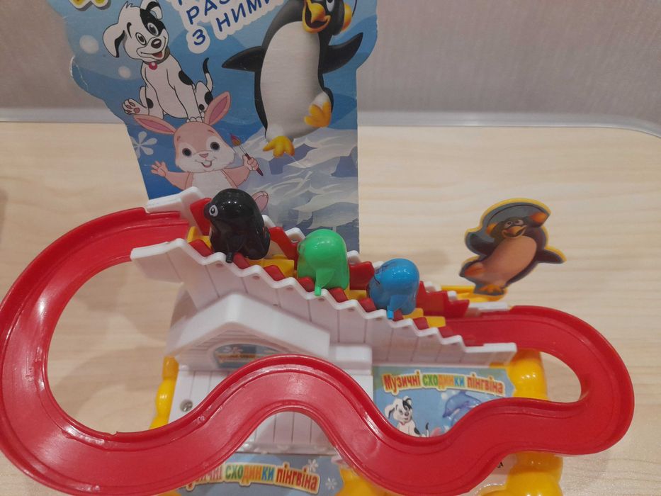 Музыкальная горка-игрушка.