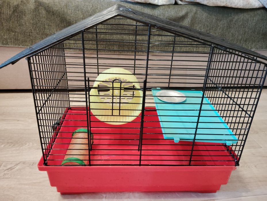 Клітка для домашніх улюбленців