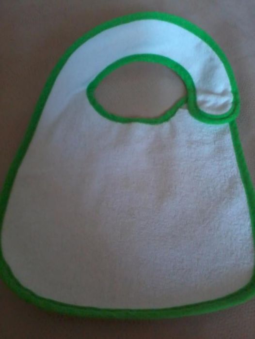 Новый слюнявчик (нагрудник)