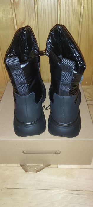 Buty zimowe damskie