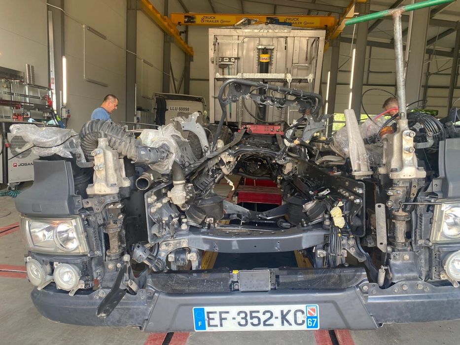 Naprawy powypadkowe TIR Prostowanie ram JOSAM,holowanie