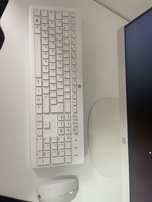 All in One HP 27” CR0000NP