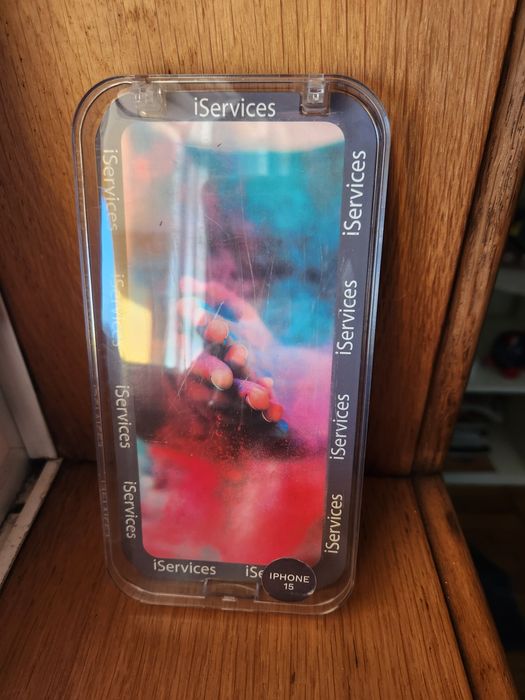 Capa iphone 15  iServices