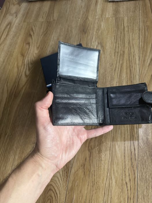 Чоловічий шкіряний гаманець Emporio Armani