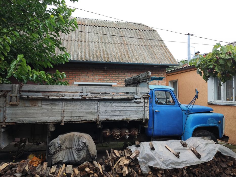Газ 52 бортовий газ