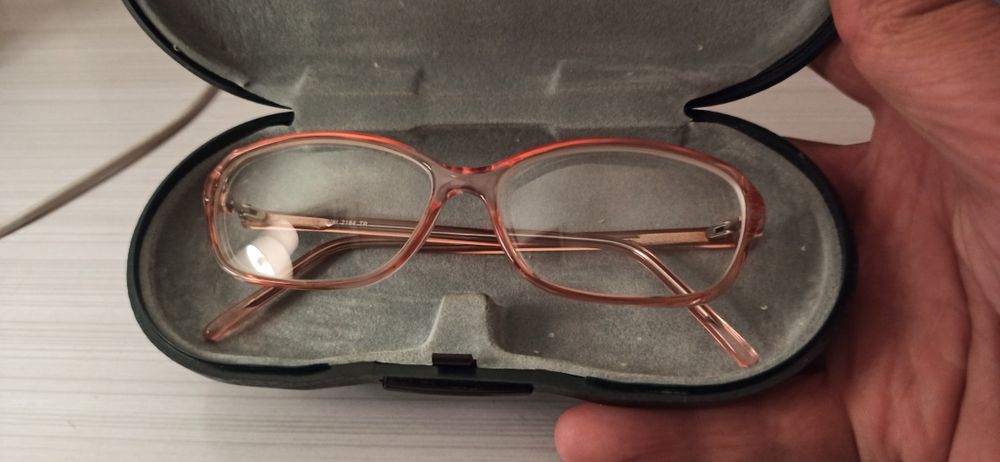 Markowe okulary, optyka nadaje się do wymiany