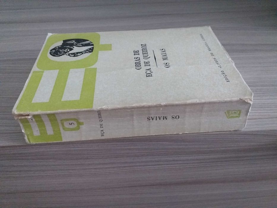 Livro Eça de Queiroz, ver fotos em estado aceitável
