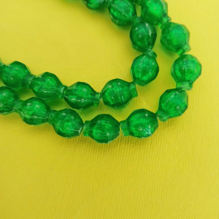 Винтажные пластиковые бусы