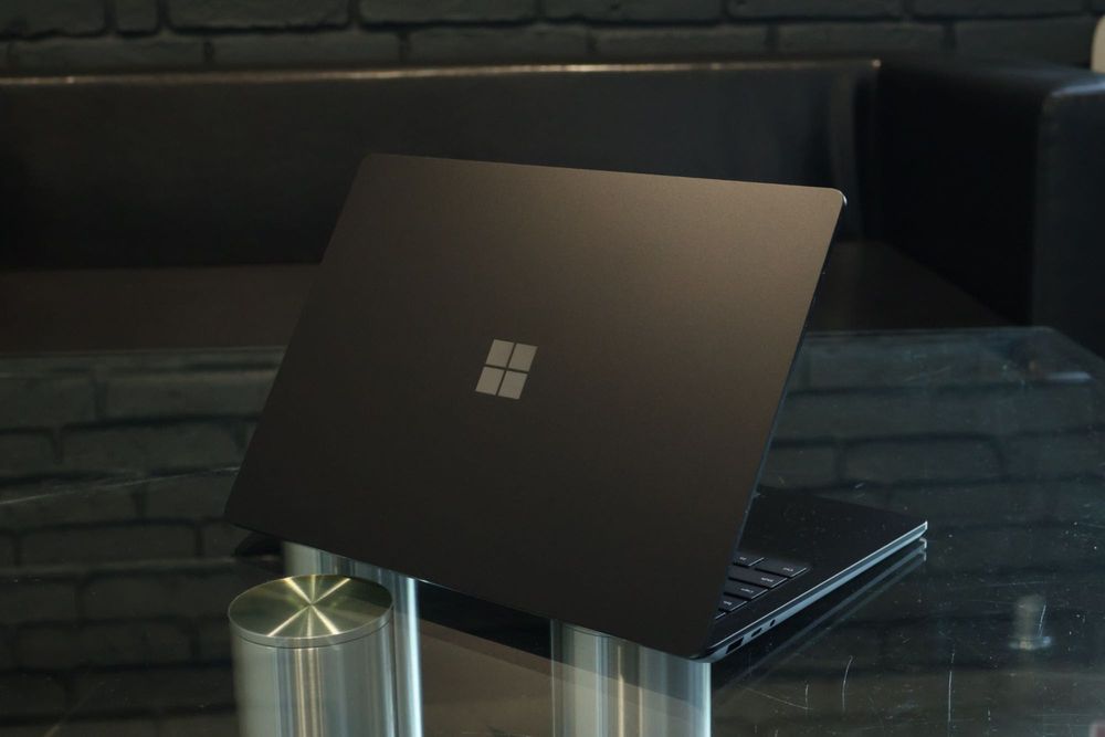 FV 23% | Microsoft Surface Laptop 4 | i5-1135G7 | 8 GB | 512 GB SSD