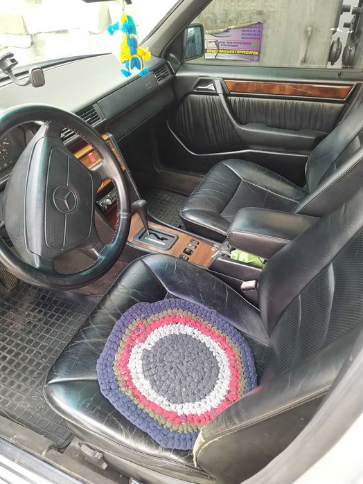Продам Мерседес 124