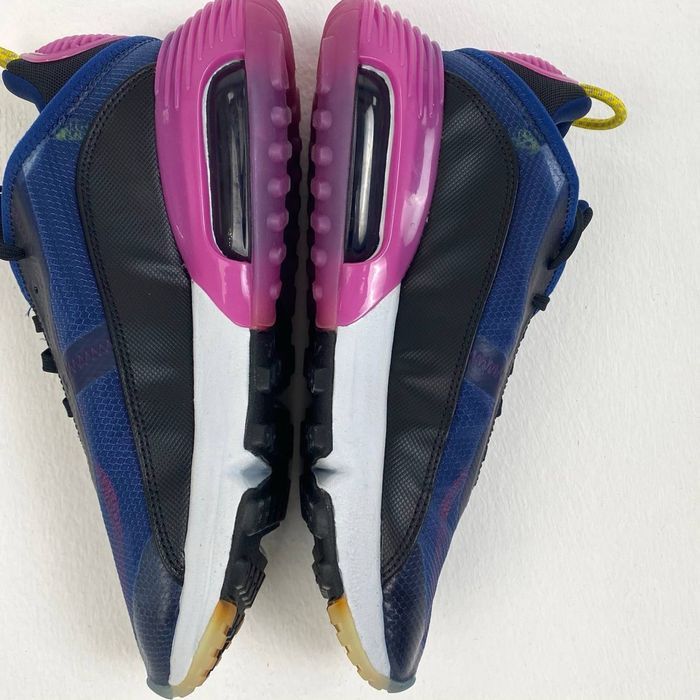 Продам оригинал женские кроссовки Nike W Air Max 2090 bleu vide/chrome