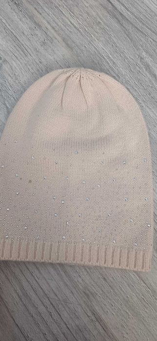 Pudrowa cieńka czapka Reserved